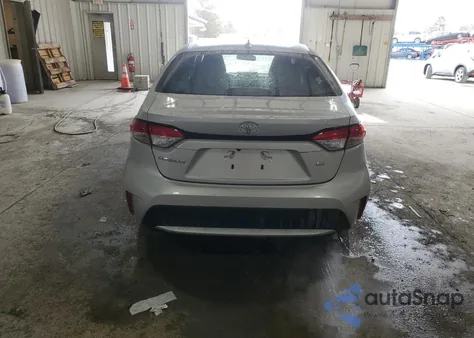 2022 Toyota Corolla Le z USA, uszkodzony, nr VIN JTDEPMAE1N3031346